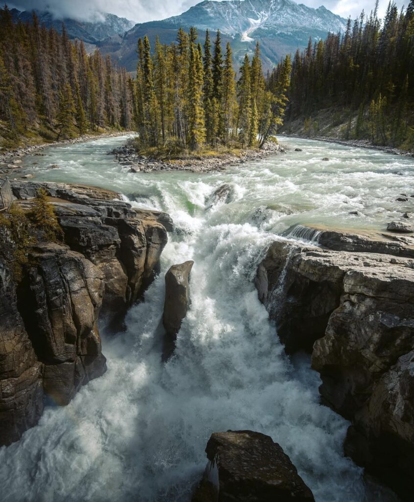 Sunwapta falls jasper ab